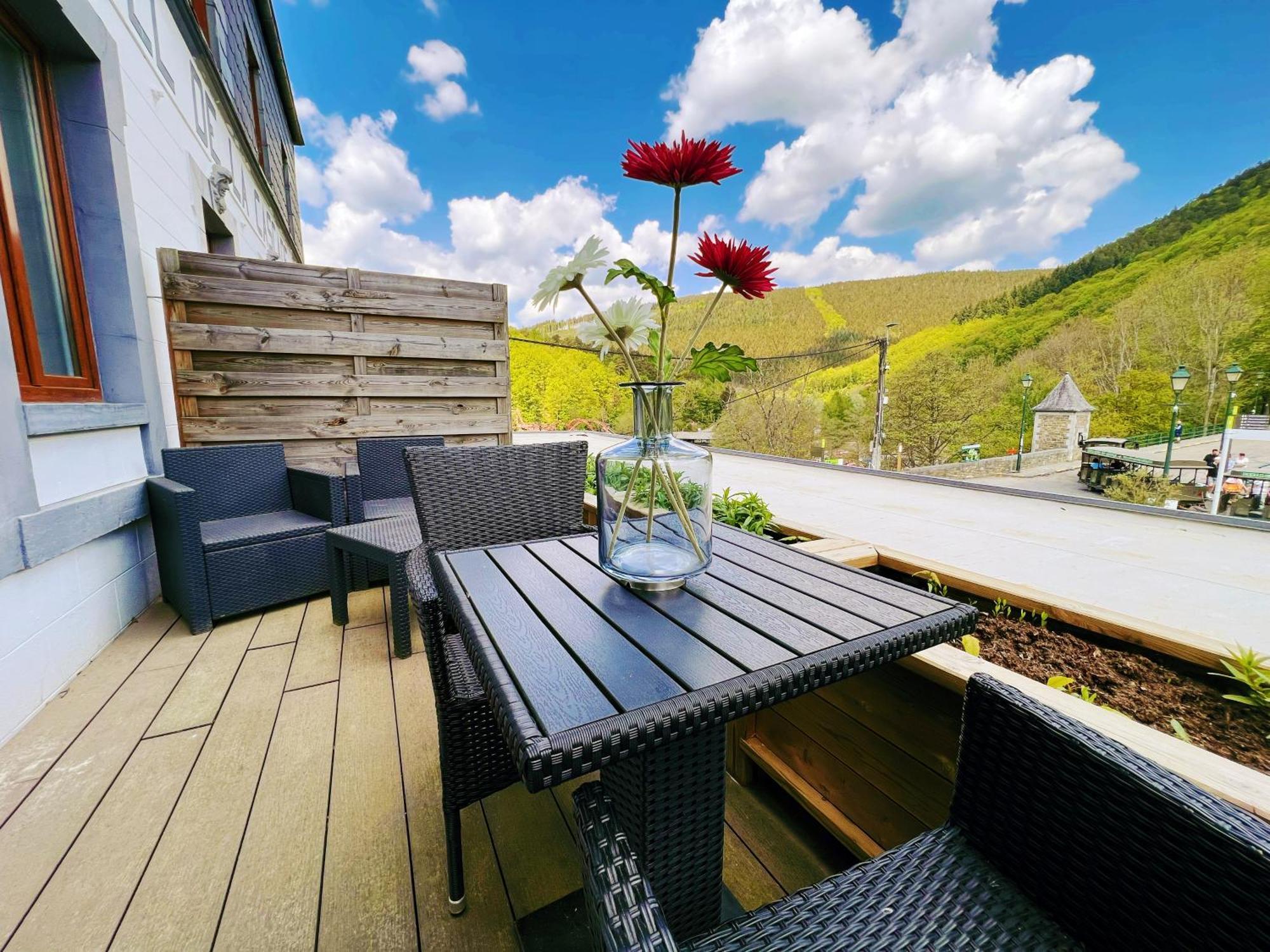Hotel Au sommet de la cascade Stavelot Exterior foto